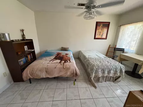 Bedroom - 44622 Holtville Ave, Jacumba, CA 91934 photo 4 of 5