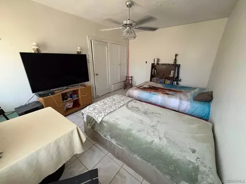 Bedroom - 44622 Holtville Ave, Jacumba, CA 91934 photo 3 of 5