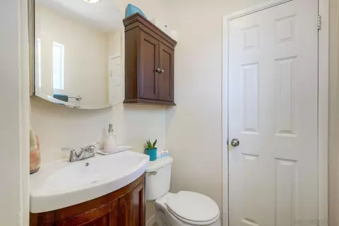 Bath - 723 Osage St, Spring Valley, CA 91977 photo 1 of 2