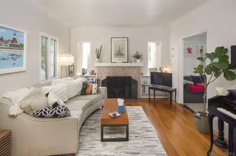 Living - 736-38 I, Coronado, CA 92118 photo 1 of 3