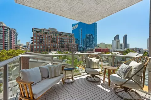 800 The Mark Ln #406, San Diego, CA 92101