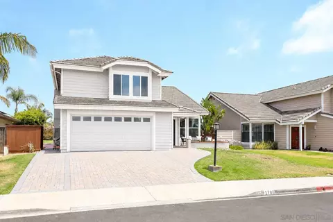 1705 Hawk View Dr, Encinitas, CA 92024