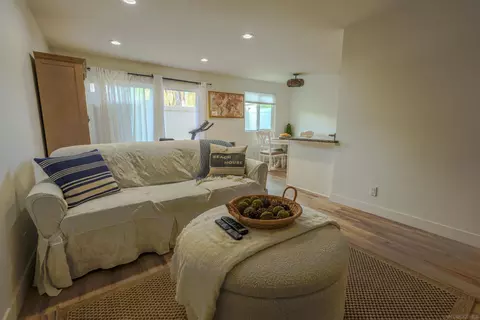 Living - 930 Peach Ave #2, El Cajon, CA 92021 photo 3 of 3