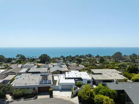 View/Area - 2206 Place Monaco, Del Mar, CA 92014 photo 2 of 5
