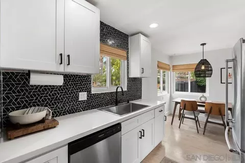 Kitchen - 725 Teaberry St, Encinitas, CA 92024 photo 2 of 2