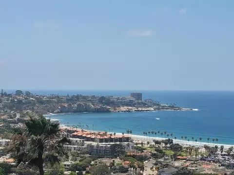 8421 Whale Watch Way, La Jolla, CA 92037
