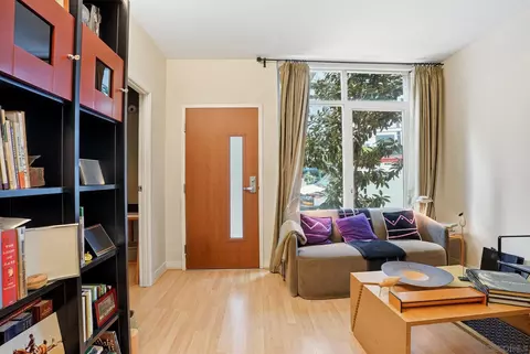 425 W Beech St #107, San Diego, CA 92101