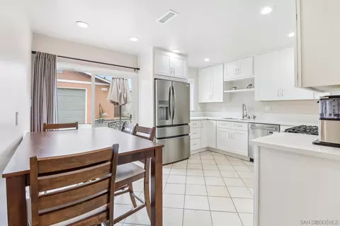 Kitchen - 559 Silver Strand Blvd, Imperial Beach, CA 91932 photo 2 of 5