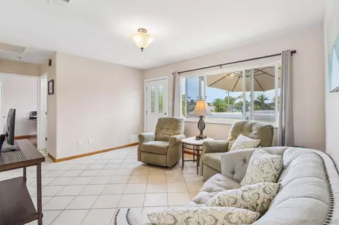 Living - 559 Silver Strand Blvd, Imperial Beach, CA 91932 photo 2 of 4
