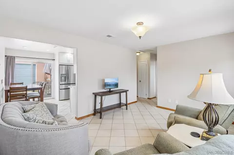 Living - 559 Silver Strand Blvd, Imperial Beach, CA 91932 photo 1 of 4