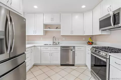 Kitchen - 559 Silver Strand Blvd, Imperial Beach, CA 91932 photo 5 of 5