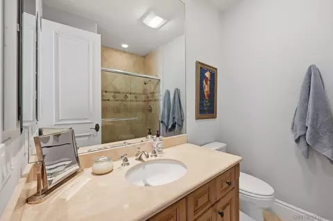 Bath - 14004 Mercado Dr, Del Mar, CA 92014 photo 4 of 7