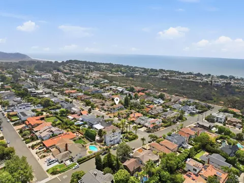 View/Area - 14004 Mercado Dr, Del Mar, CA 92014 photo 2 of 2