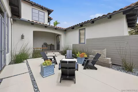 Exterior - 14004 Mercado Dr, Del Mar, CA 92014 photo 3 of 8