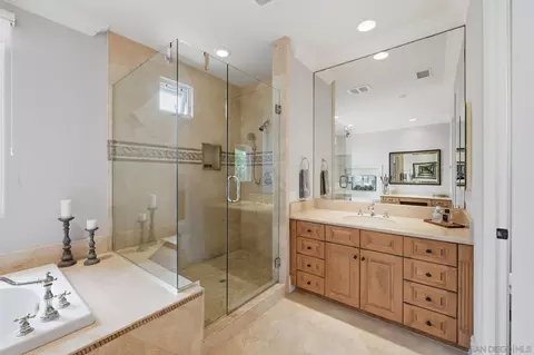 Bath - 14004 Mercado Dr, Del Mar, CA 92014 photo 3 of 7