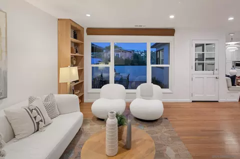 Living - 211 Ocean St, Solana Beach, CA 92075 photo 2 of 4