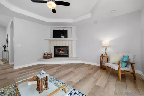 Living - 13309 Lakeview Way, Lakeside, CA 92040 photo 2 of 2