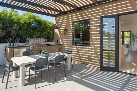 Exterior - 7554 Cabrillo Ave, La Jolla, CA 92037 photo 2 of 4