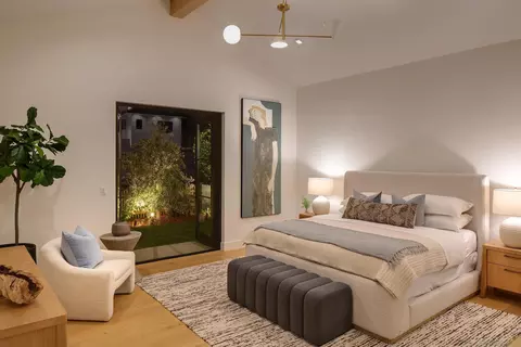 Bedroom - 7554 Cabrillo Ave, La Jolla, CA 92037 photo 1 of 1