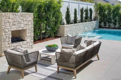 Exterior - 7554 Cabrillo Ave, La Jolla, CA 92037 photo 4 of 4
