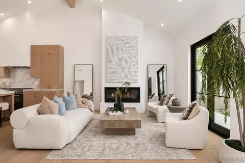 Living - 7554 Cabrillo Ave, La Jolla, CA 92037 photo 1 of 3