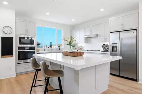 15632 Rennyson Way, San Diego, CA 92127