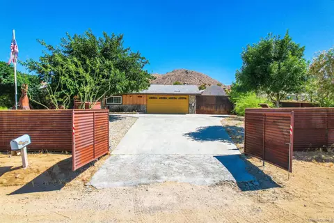 Exterior - 60291 La Mirada Trl, Joshua Tree, CA 92252 photo 12 of 28