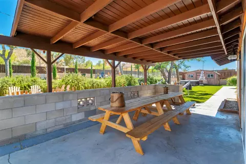 Exterior - 60291 La Mirada Trl, Joshua Tree, CA 92252 photo 14 of 28