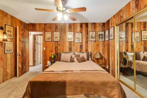 Bedroom - 60291 La Mirada Trl, Joshua Tree, CA 92252 photo 4 of 8