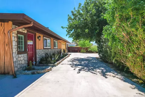 Exterior - 60291 La Mirada Trl, Joshua Tree, CA 92252 photo 11 of 28