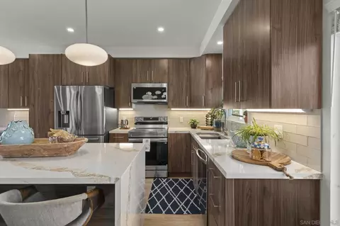 Kitchen - 404 Bonair St, La Jolla, CA 92037 photo 2 of 7