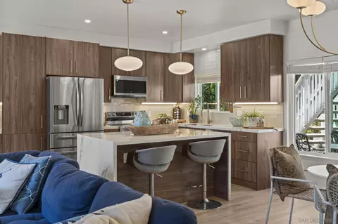 Kitchen - 404 Bonair St, La Jolla, CA 92037 photo 5 of 7