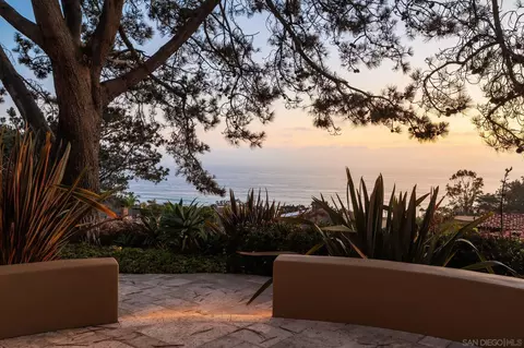 View/Area - 271 Ocean View Ave, Del Mar, CA 92014 photo 1 of 3