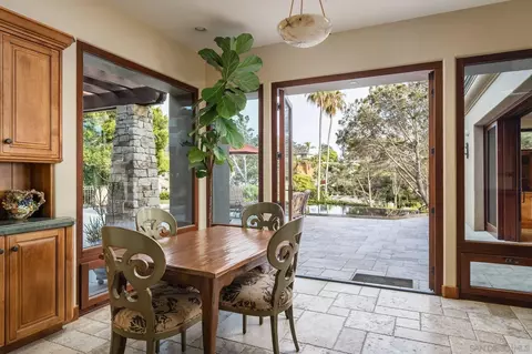 Dining - 271 Ocean View Ave, Del Mar, CA 92014 photo 2 of 2