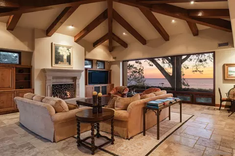 Living - 271 Ocean View Ave, Del Mar, CA 92014 photo 4 of 4