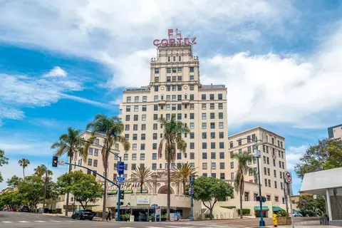 702 Ash St #800, San Diego, CA 92101