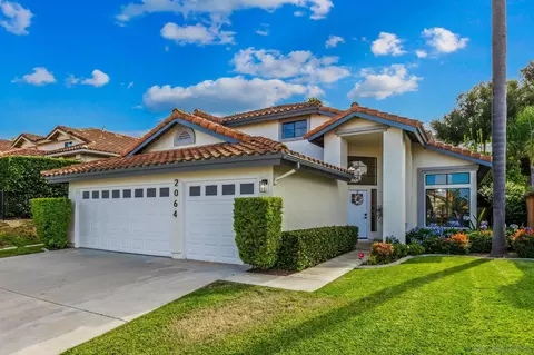 2064 White Birch Dr, Vista, CA 92081