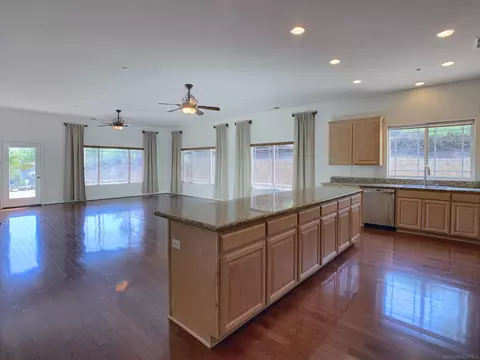 Living - 8836 Diamondback Dr, Santee, CA 92071 photo 3 of 8