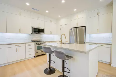 Kitchen - 112 Excursion, Irvine, CA 92618 photo 2 of 5