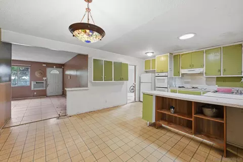 1271 Jefferson Ave, Escondido, CA 92027 photo 9