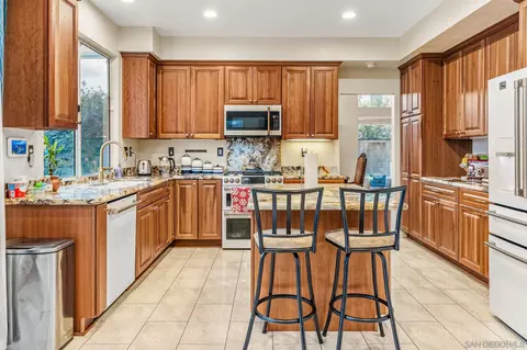 Kitchen - 4745 Marblehead Bay Dr, Oceanside, CA 92057 photo 2 of 3