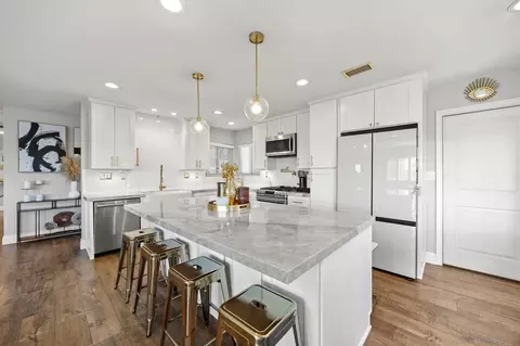 Kitchen - 6951 Gordon, La Mesa, CA 91942 photo 4 of 5