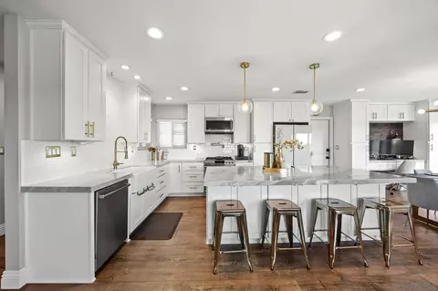 Kitchen - 6951 Gordon, La Mesa, CA 91942 photo 2 of 5
