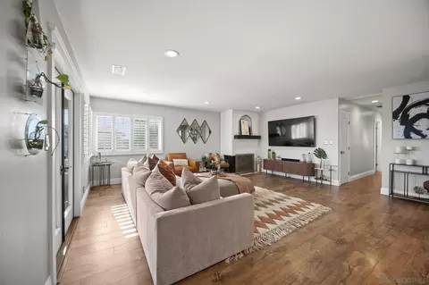 Living - 6951 Gordon, La Mesa, CA 91942 photo 5 of 5