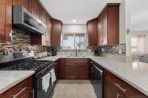 Kitchen - 1434 Coker Way, El Cajon, CA 92021 photo 5 of 7