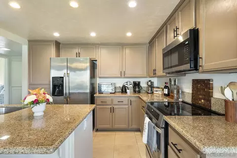 Kitchen - 355 N Melrose Dr #E, Vista, CA 92083 photo 2 of 4
