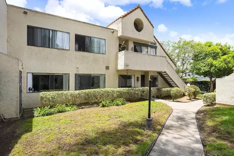 Exterior - 355 N Melrose Dr #E, Vista, CA 92083 photo 3 of 7