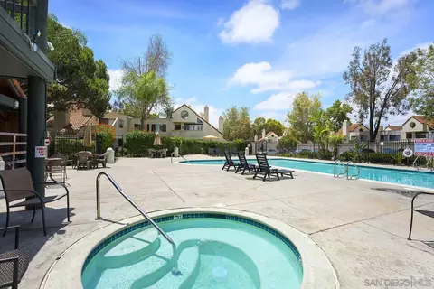Exterior - 355 N Melrose Dr #E, Vista, CA 92083 photo 6 of 7