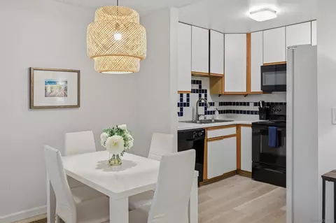 Dining - 933 D Ave, Coronado, CA 92118 photo 1 of 1