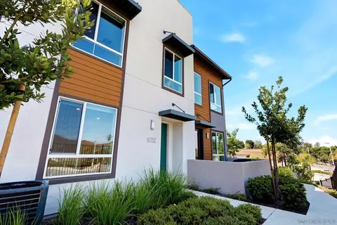 1052 Kendale Way, Vista, CA 92081